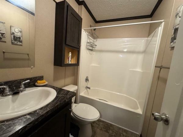 2016 CLAYTON Mobile Home