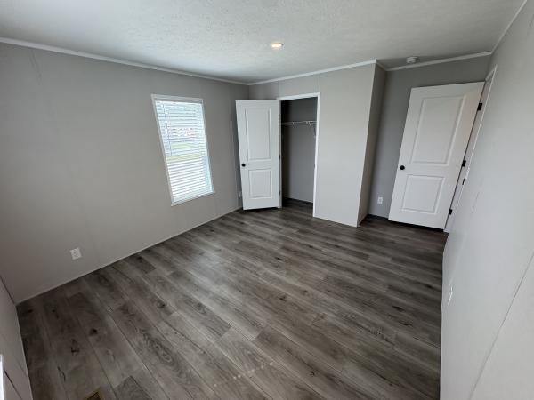 2026 Champion RAP1666H32212 Mobile Home