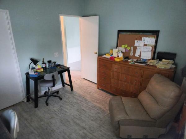 1986 Barr Manufactured Home