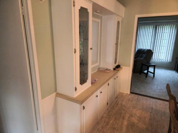 1986 Barr Manufactured Home