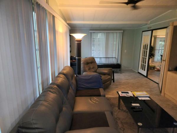 1986 Barr Manufactured Home