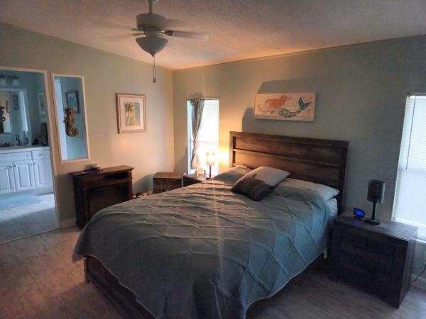 1986 Barr Manufactured Home