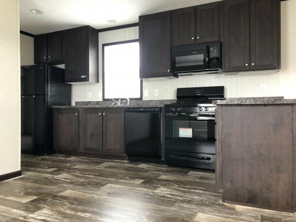 2021 Clayton 96PLH16663b Mobile Home
