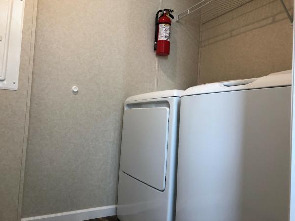 2021 Clayton 96PLH16663b Mobile Home