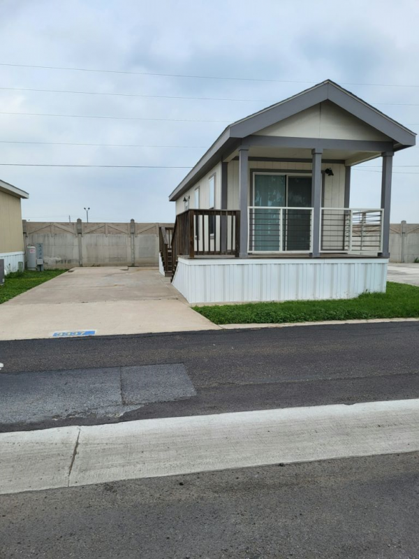 2020 Champion - Athens PM w/porch Mobile Home