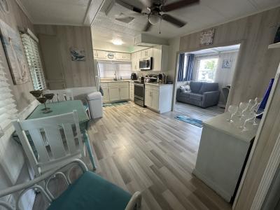 Photo 4 of 7 of home located at 5100 60th Street East S-10 Bradenton, FL 34203
