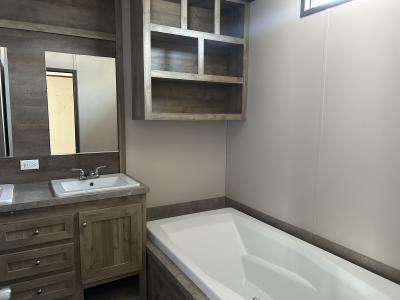 Photo 5 of 6 of home located at 7507 Golf Ball San Antonio, TX 78244