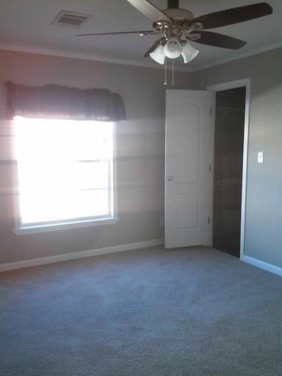 Mobile Home at 715 Circle Drive Lot 716 Huntsville, TX 77340