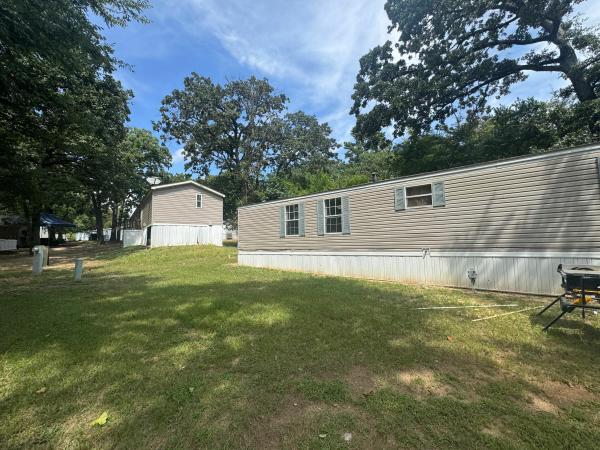 2005 Cappaert Mfg Housing Cairo 1887 Mobile Home