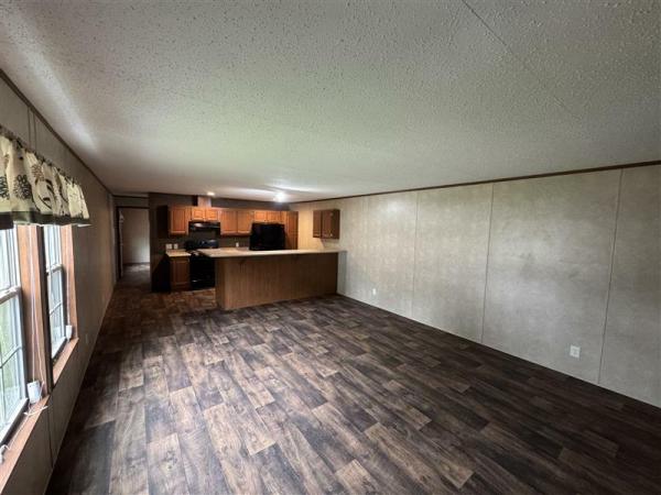 2018 LH168032AF  Home