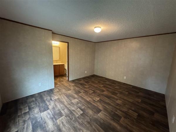 2018 LH168032AF  Home