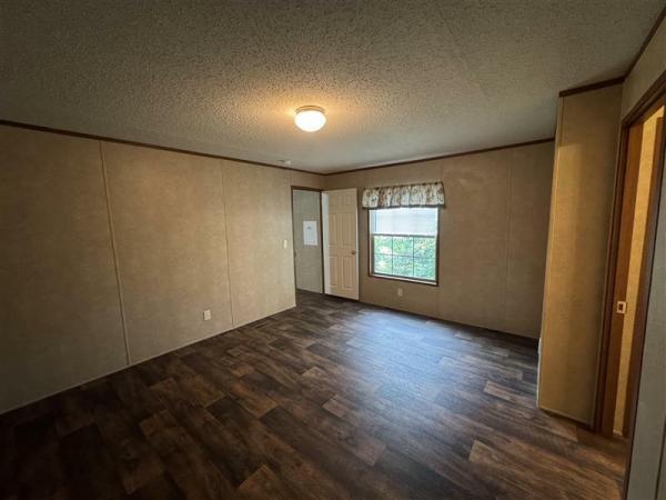 2018 LH168032AF  Home