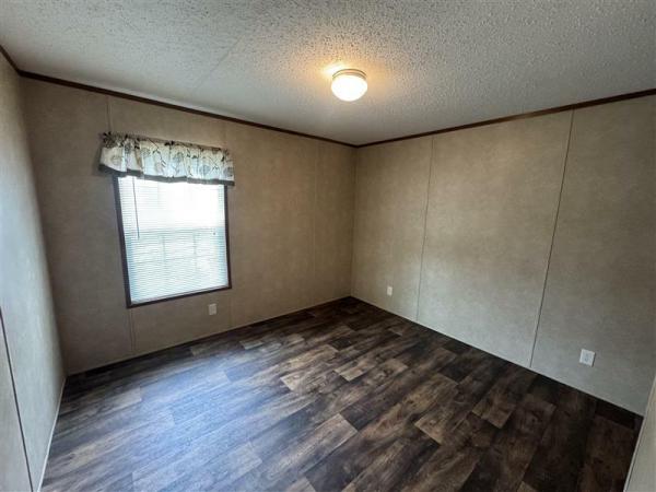 2018 LH168032AF  Home