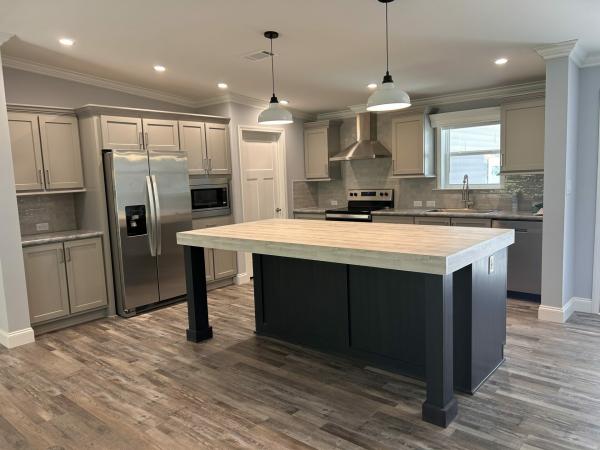 2024 Palm Harbor Ventura IV  Home