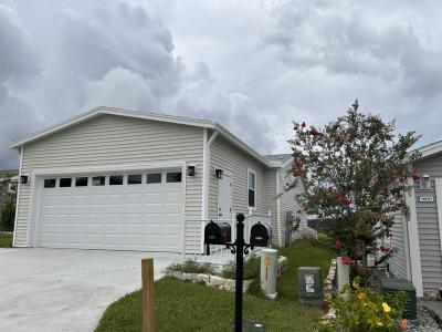 Photo 4 of 13 of home located at 9024 Fairway Loop Dade City, FL 33525