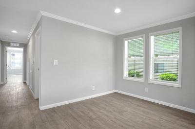 Photo 4 of 22 of home located at 822 Sunbird Ter Sebring, FL 33872