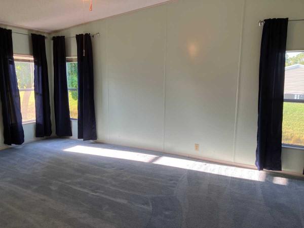 1993 Manufactured Home
