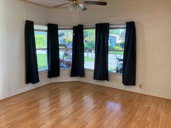 1993 Manufactured Home