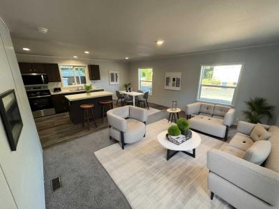 Photo 5 of 21 of home located at 100 SW 195th Avenue, Sp. #188 Beaverton, OR 97006