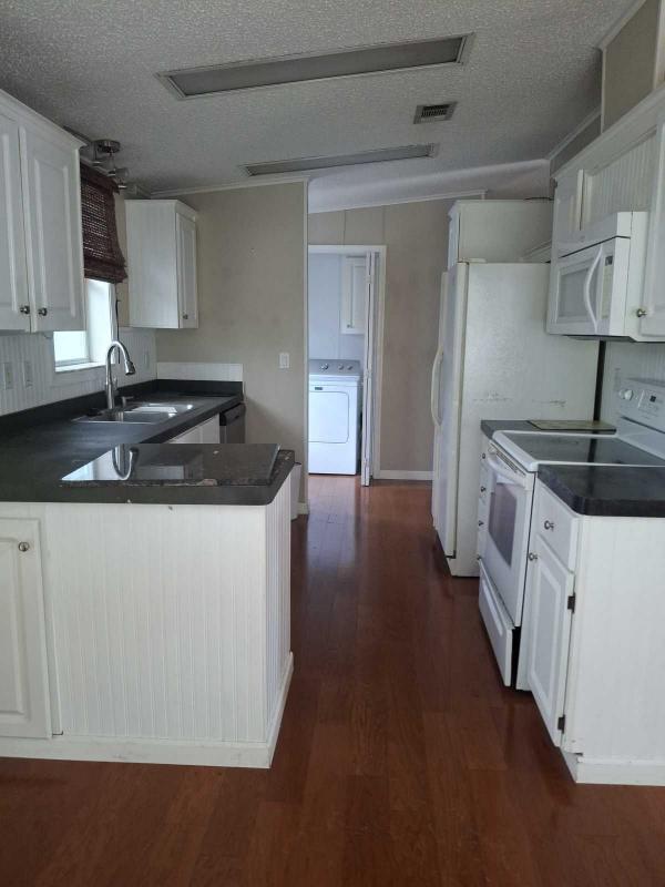 1998 Palm Harbor Mobile Home