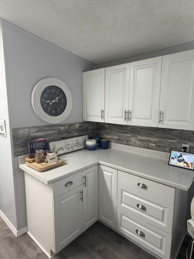 Photo 4 of 18 of home located at 701 Aqui Esta Drive #15 Punta Gorda, FL 33950