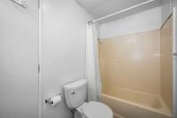 1981 Commodore Paramount Manufactured Home