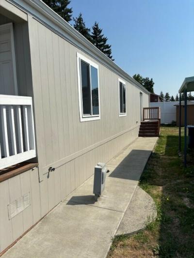 Photo 2 of 10 of home located at 210 37th Street SE, Lot #6 Auburn, WA 98002