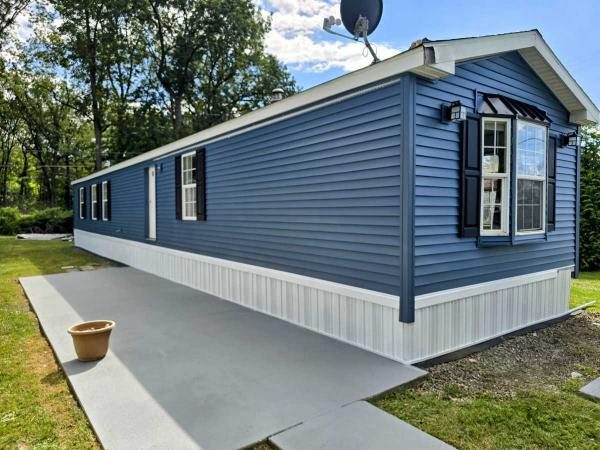 2003 Colony Manufactured Home