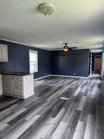 Photo 4 of 8 of home located at 534 E 37th Ave #194 Hobart, IN 46342