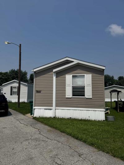 Photo 3 of 8 of home located at 534 E 37th Ave #194 Hobart, IN 46342