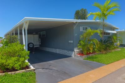 Photo 4 of 31 of home located at 2505 East Bay Drive Largo, FL 33771