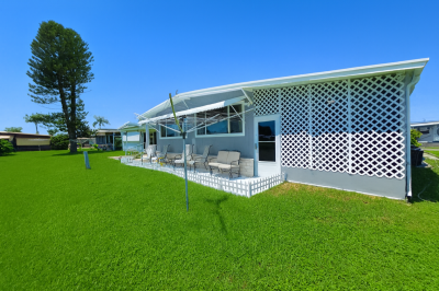 Photo 5 of 31 of home located at 2505 East Bay Drive Largo, FL 33771