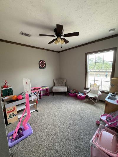 Photo 3 of 14 of home located at 3112 County Road 2849 Taft, TX 78390