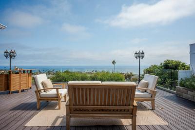 Photo 5 of 80 of home located at 2275 W 25th Street San Pedro, CA 90732