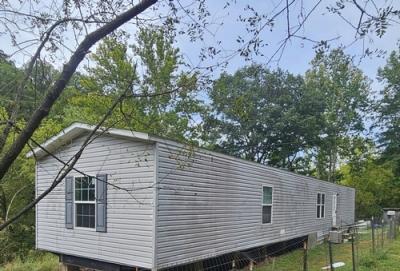 Mobile Home at 32674 Rose Alley Rd Pomeroy, OH 45769