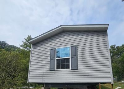 Photo 2 of 14 of home located at 32674 Rose Alley Rd Pomeroy, OH 45769