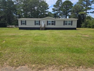 Mobile Home at 1130 Gilbert St Sumter, SC 29150