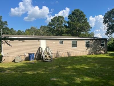 Photo 3 of 22 of home located at 1518 Co Rd 35 Union Springs, AL 36089
