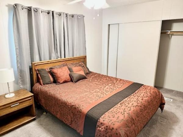 1974 GOLD Manufactured Home