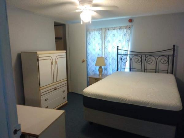 1989 NEWMO Manufactured Home