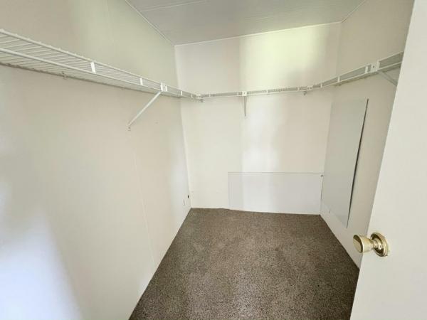 1984 HS BARR Manufactured Home