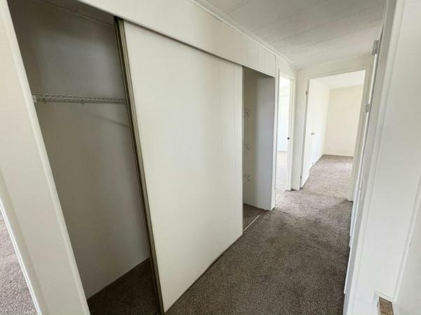 1984 HS BARR Manufactured Home