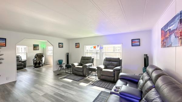 1984 Palm Harbor Mobile Home