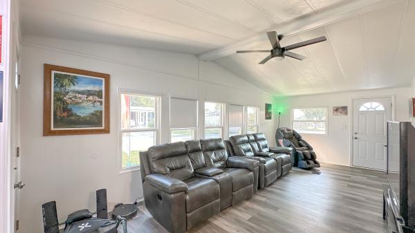 1984 Palm Harbor Mobile Home