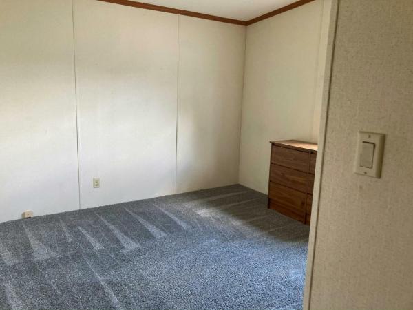 1992 Skyline Glen Haven Manufactured Home