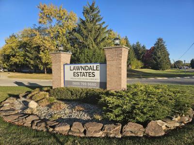 Mobile Home at 4802 Berrywood Dr W Lot Bw4802 Saginaw, MI 48603