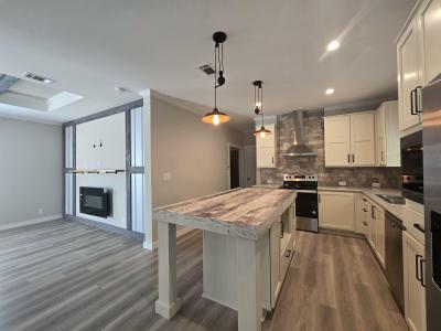 Photo 2 of 17 of home located at 218 Belleza Blvd Edgewater, FL 32141