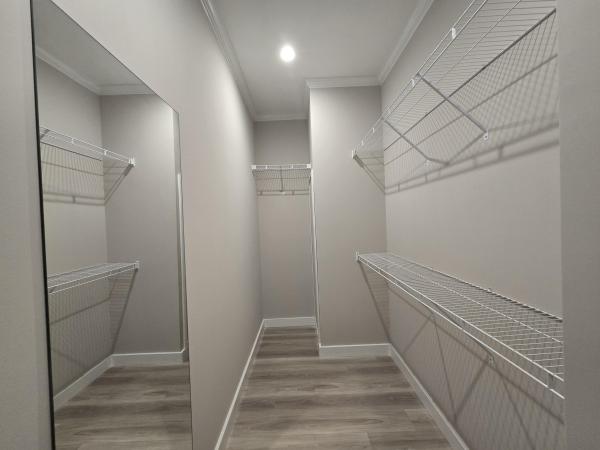 2023 Palm Harbor Homes 340LS28522J Mobile Home
