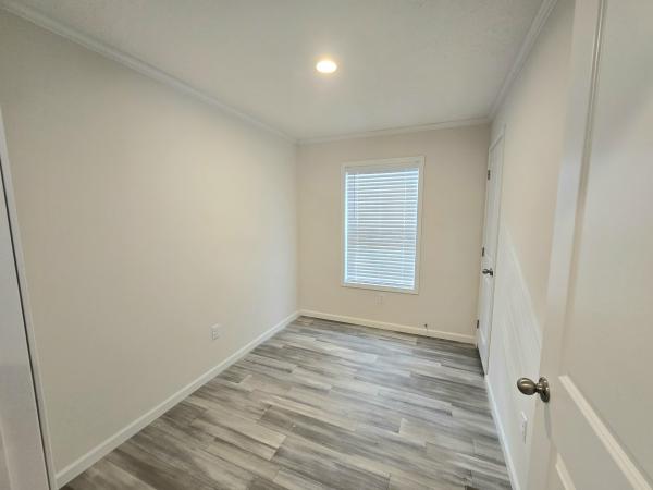 2025 Clayton 56GEM16522A Mobile Home