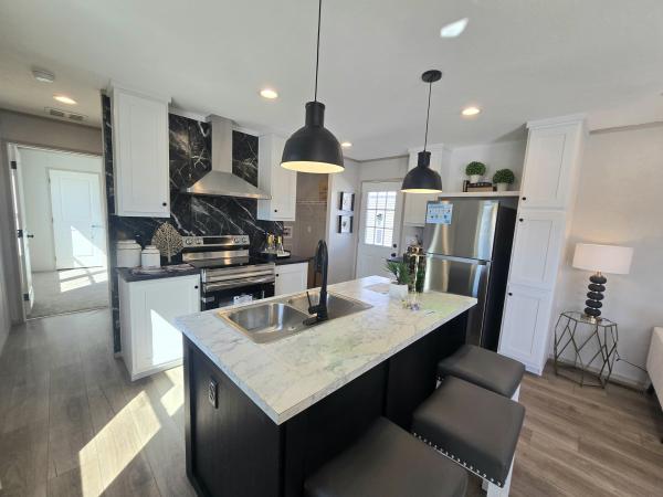 2025 Clayton 56GEM16703AH25 Mobile Home